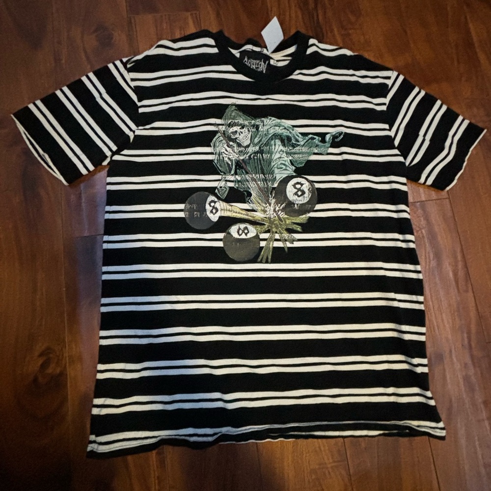 Section Eight Xl - image 1